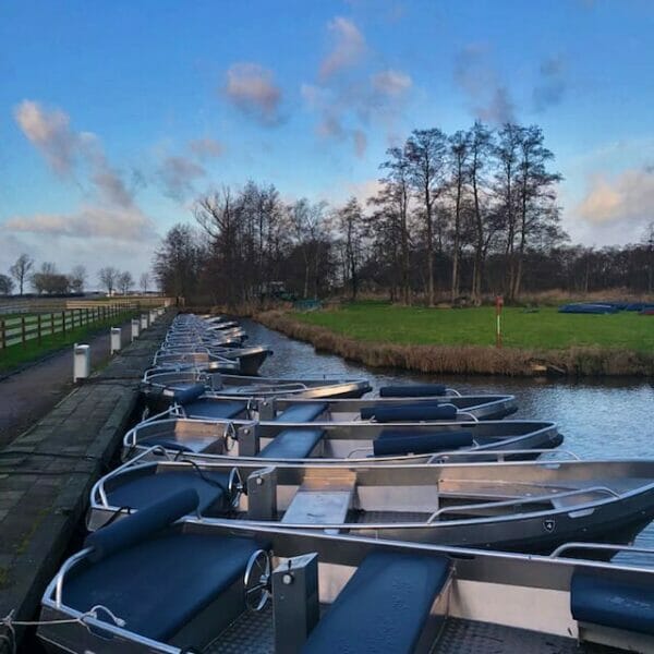 achtpersoons-sloep-giethoorn-04-3.jpg